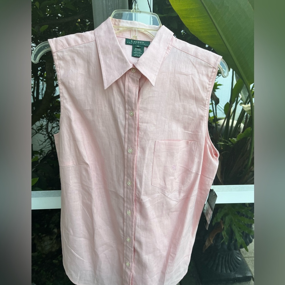 Ralph Lauren Sleeveless Button-Down Linen Shirt in Pale Pink